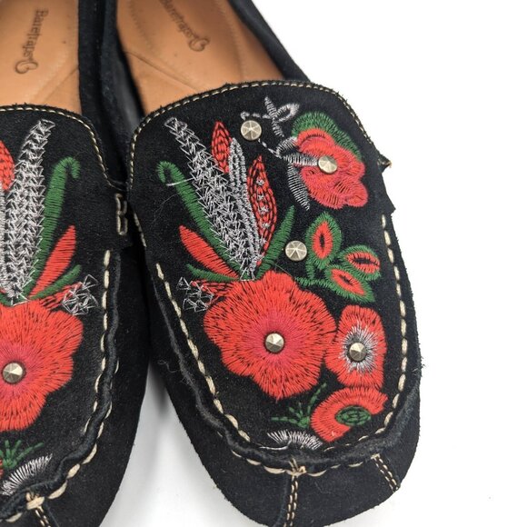 BARETRAPS Otella Rawhide Leather Slip On Moccasin Embroidered Floral Studded 9.5 - Picture 3 of 7